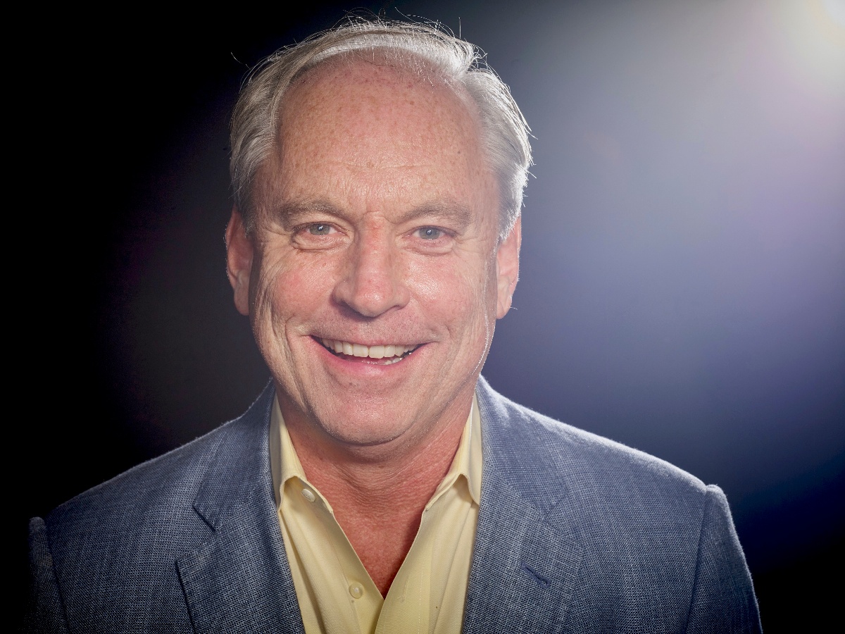 Bob Phibbs Color Headshot 2020-1 Bob Phibbs Color Headshot 2020-1