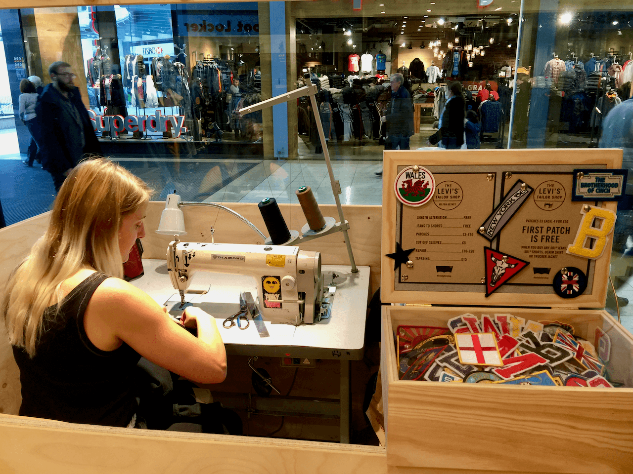 levi's store fourways mall