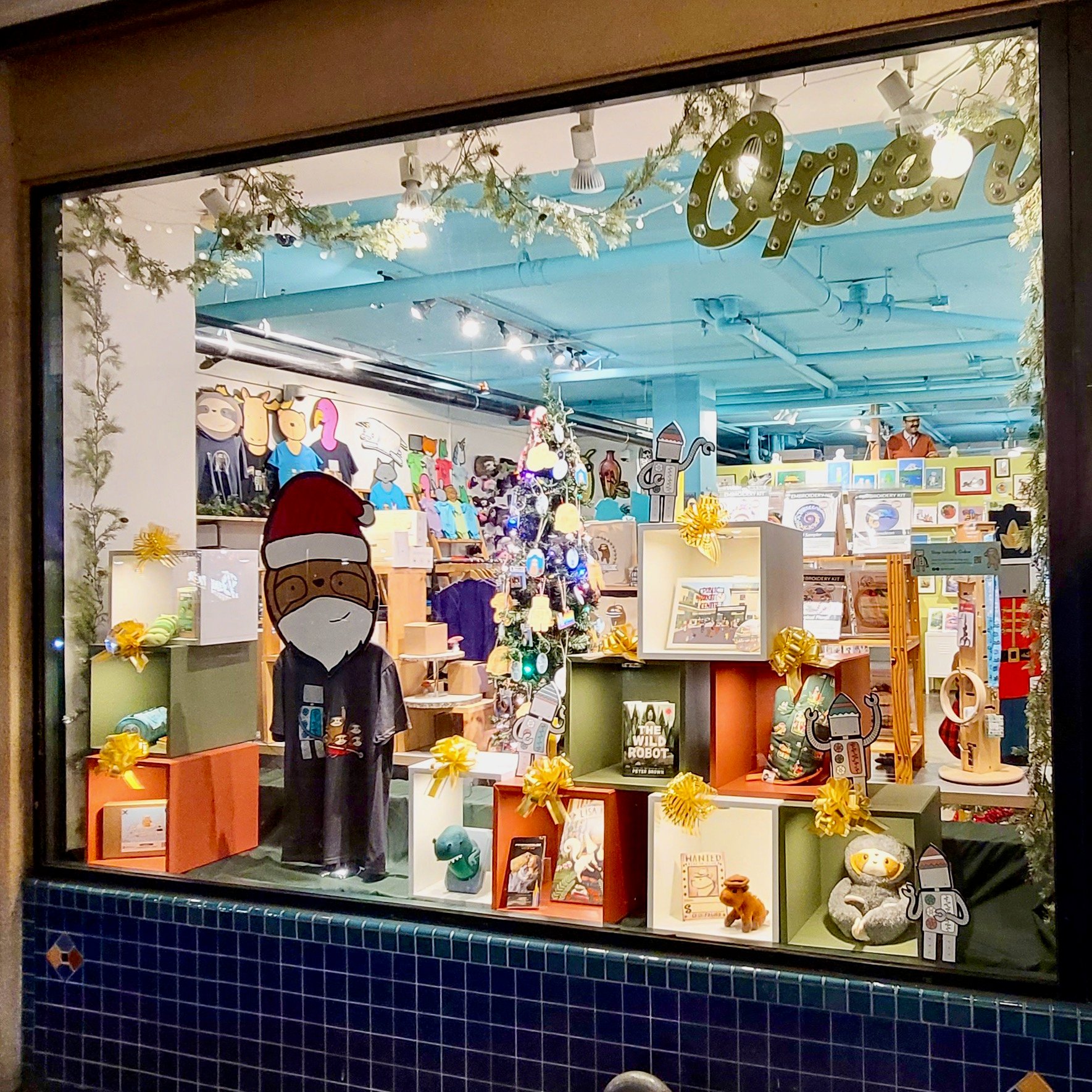 How to paint your next window display – Retail Design Blog