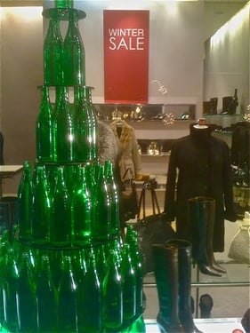 Round display in store
