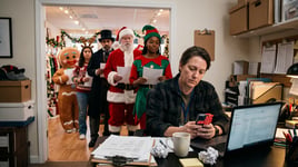 retail holiday hiring