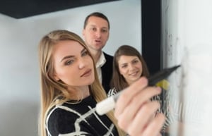 In-person retail sales training has its own pros and cons