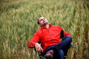 iStock-516000482-red-shirt-mobile-min