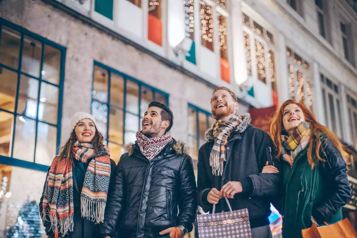 12 Secrets of a Successful 2021 Holiday Season for Retail Managers