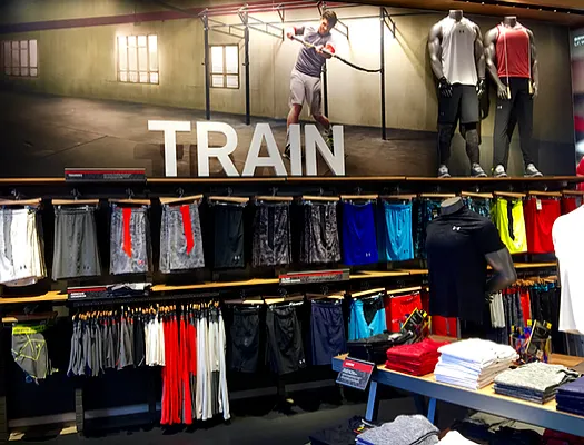 9 New Visual Merchandising Trends For Your Store