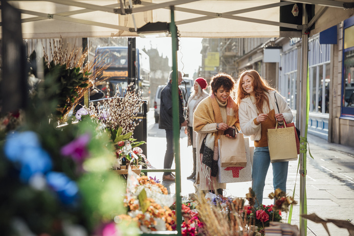 Fixing Broken Business Associations: Cliques, Cash, and Chaos