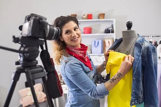 7 Sales-Boosting Social Commerce Retail Marketing Strategies