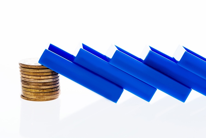iStock-957612922-stopping-domino iStock-957612922-stopping-domino