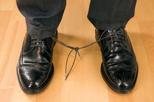 shoelaces tied together
